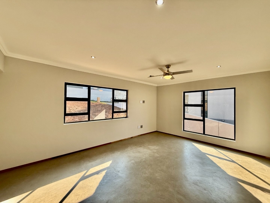 3 Bedroom Property for Sale in Magalies Golf Estate North West